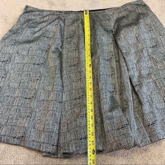 GRAY elegant pleated skirt size 2X - Picture 6 of 10